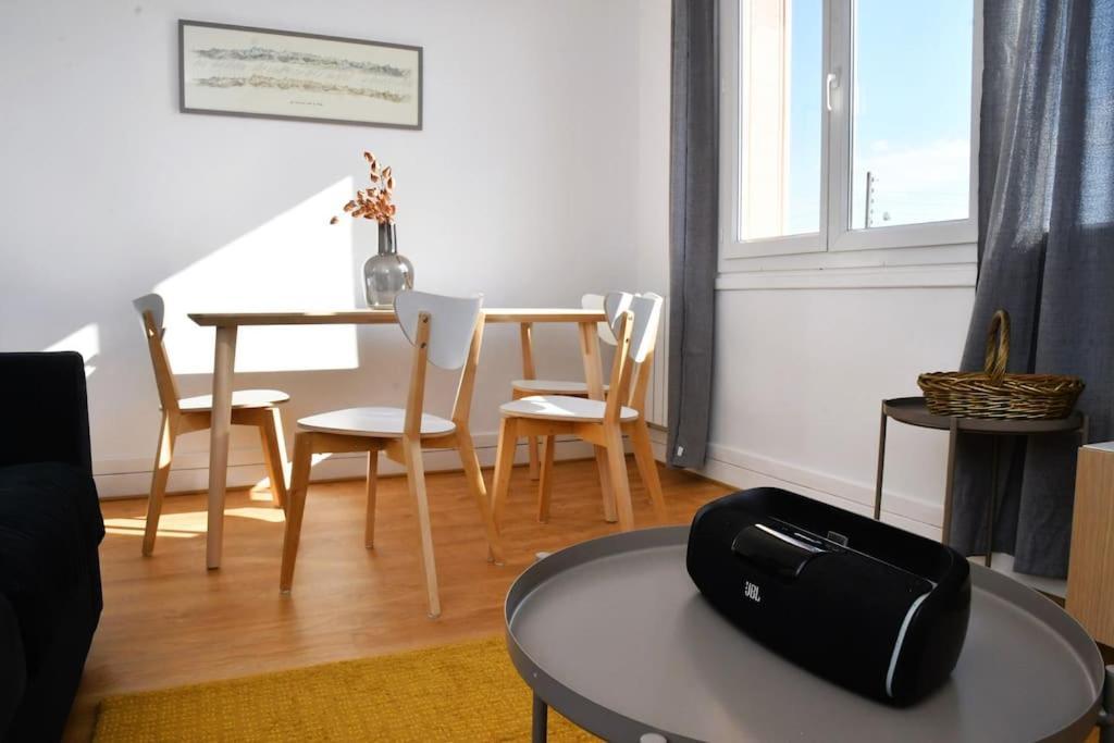 Vue Pyreneenne Elegante Avec 2 Chambres Tarbes Eksteriør billede
