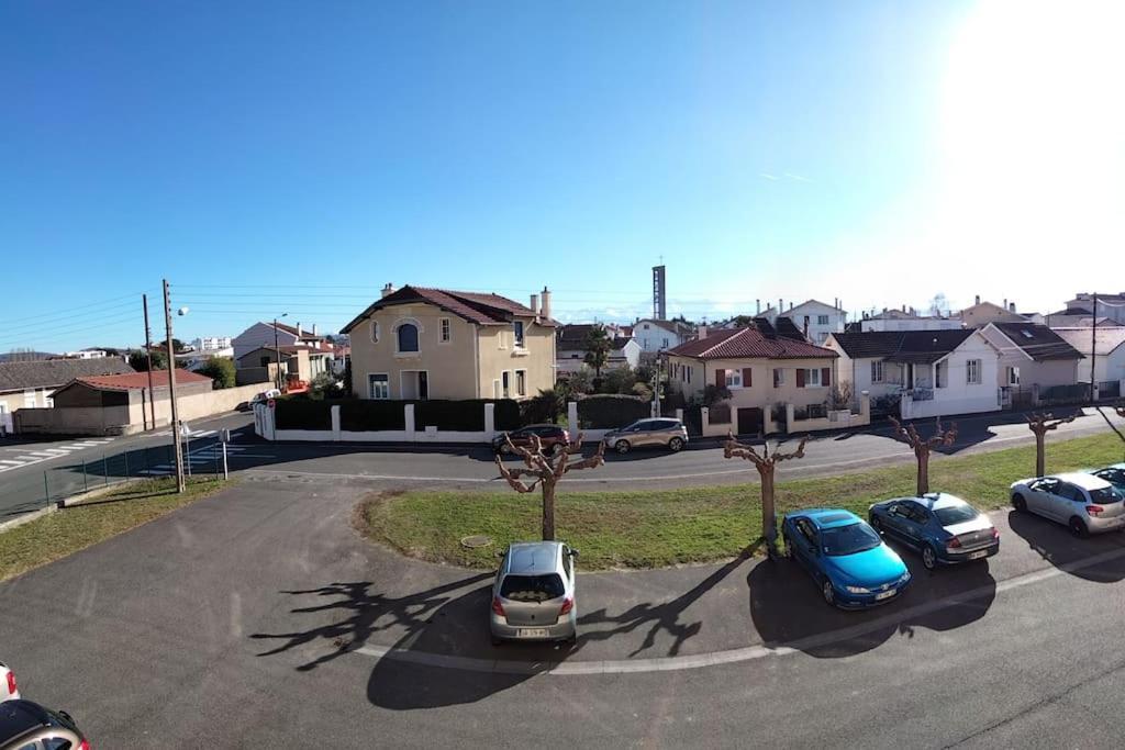 Vue Pyreneenne Elegante Avec 2 Chambres Tarbes Eksteriør billede