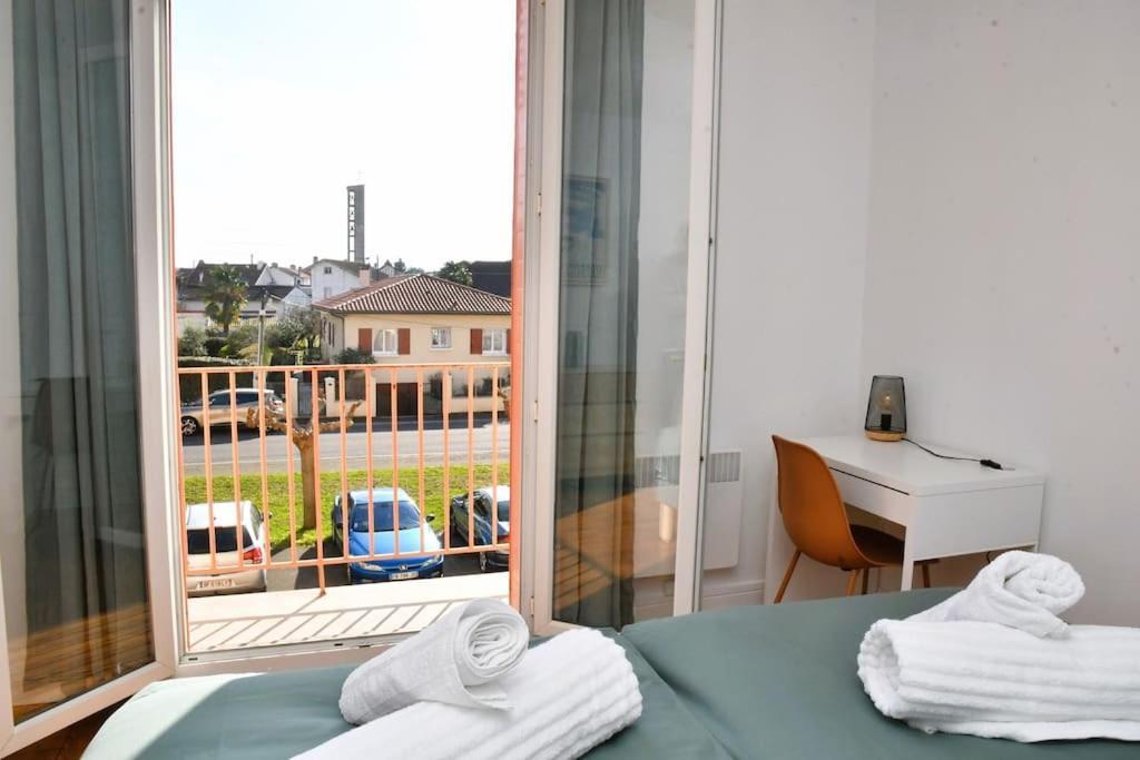 Vue Pyreneenne Elegante Avec 2 Chambres Tarbes Eksteriør billede